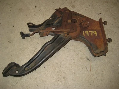 Mecanismo de freno de estacionamiento para camioneta Ford freno de emergencia 1973 1974 1975 1976 1977 1978 Foto 1 de 4