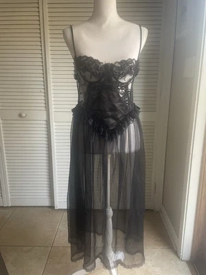 De colección Frederick’s Negro Brillante Satén Encaje Transparente Camisón Vestido Sin Mangas Lencería Foto 1 de 4