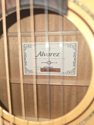 Guitarra Eléctrica Acústica Álvarez Nueva En Caja # AFH600CE Envío Rápido Foto 1 de 4