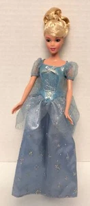 Muñeca Barbie Disney Sparkle Princess Cenicienta 2004 talla retirada Mattel J8 - Imagen 1 de 3