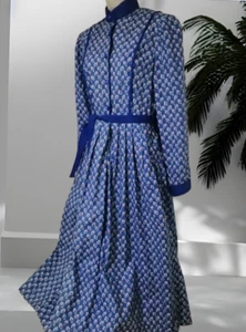 Vestido de té Marion Donaldson Designer años 60/70 azul con rosales rosas talla 14 - Imagen 1 de 10