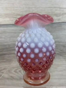 Vintage Fenton Hobnail Pink Cranberry Opalescent 4" Ruffled-Edge Vase - Picture 1 of 2