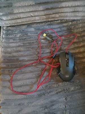 Red Dragon Pro Gaming Mouse Griffin M607 - Image 1 of 4
