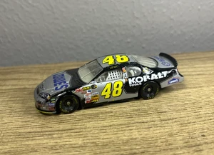 2007 Jimmie Johnson #48 Lowe's Kobalt Monte Carlo - NASCAR 1/64 Diecast - Picture 1 of 5