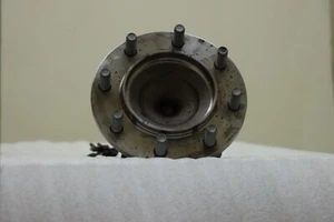 Conjunto de buje de rueda delantera original Nissan NV2500 NV3500 40202-1PA0A NUEVO OEM - Imagen 1 de 6
