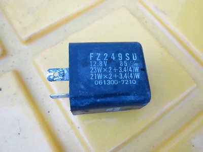 1994 Suzuki Katana 600 GSX600F OEM TURN SIGNAL BLINKER RELAY FLASHER SWITCH - Image 1 of 4