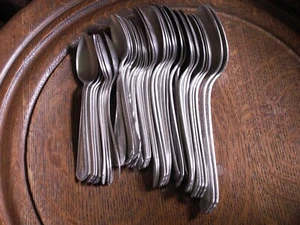 40 antique Silver Plate ASSORTED spoons teaspoons tablespoons arts crafts freesh - Picture 1 of 12