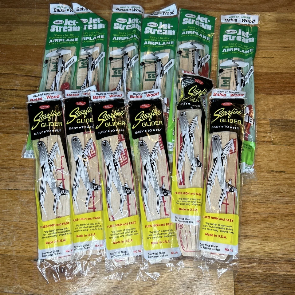 Lot  12 -6 Guillow’s Jet Stream & 6 Starfire Glider Rubber Band Airplane Toy - Image 1 of 4