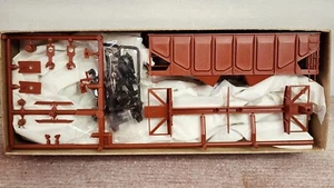 Kit de tolva de 2 bahías lateral panel extendido RR sin decorar Car Accurail 2800 escala HO - Imagen 1 de 2