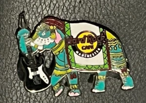 Guitarra HARD ROCK CAFÉ Pin Badge MANCHESTER Elephant - Imagen 1 de 2