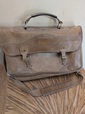 BOLSO MENSAJERO DE CUERO ORVIS VINTAGE CON HERRAJES DE LATÓN CIRCA AÑOS 90 18" Foto 1 de 4