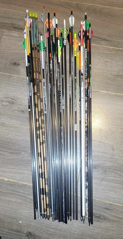 LOT OF 25 EASTON, BEMAN, VICTORY ARROWS MISC 34" to 25" - Image 1 of 1