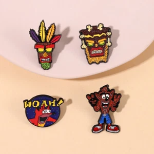 4 Pack Crash Bandicoot Woah Enamel Pin Retro Video Game Aku Aku Lapel Badge Gift - Picture 1 of 12