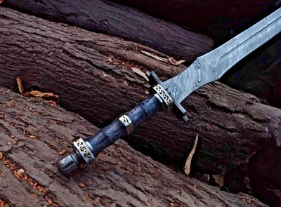 Espada medieval/vikinga de acero Damasco totalmente forjada a mano con funda de cuero. Foto 1 de 2