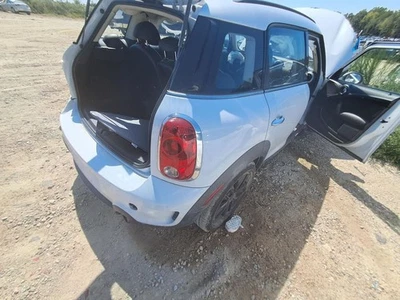 Mini Cooper Countryman 2012 luz trasera de pasajero derecho usada OEM 2681144 Foto 1 de 4