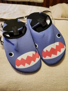 Kids Water Shoes Barefoot Skin Aqua Sock Swim Shoes For Beach Pool 30/31 NWT - Picture 1 of 2