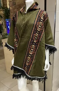 Sheep Wool Poncho, Handmade By Ecuadorian Artisans, The Best Quality Products - Picture 1 of 5