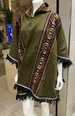 Poncho de lã de ovelha, feito à mão por artesãos equatorianos, produtos da melhor qualidade - Imagem 1 de 4