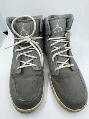 Nike Air Jordan 1 Retro Mid Grey White 554724-014 Men’s Size 7Y - Image 1 of 4