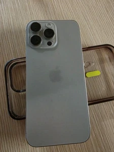 Apple iPhone 16 Pro Max 256GB Titanio natural Usato - Foto 1 di 2