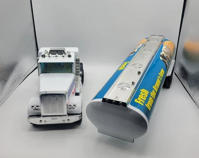 2002 Funrise Nylint Semi Braums Ice Cream Milk Tanker Steel Truck 24" 1/32 - Bild 1 von 4