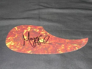 Golpeador de guitarra acústica firmado a mano Maggie Baugh Country Pick Guard música - Imagen 1 de 4