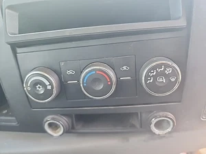 2007-2009 CHEVY SILVERADO 1500 Heater A/c Control  - Picture 1 of 2