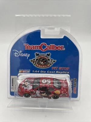 2005 Disney Team Caliber | Pit Stop Series | Mickey Mouse #05 | NEW/SEALED - Image 1 of 3