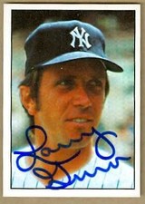 Larry Gura autographed Baseball Card (New York Yankees) 1975 SSPC Card