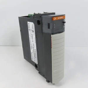 Allen Bradley 1756-OA16I Ser A Controllogix AC Aislado 16 Punto Salida Módulo - Imagen 1 de 8
