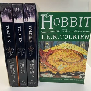 THE LORD OF THE RINGS THREE VOLUME SET & THE HOBBIT BUNDLE - Picture 1 of 8