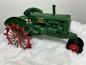 ERTL 1966 Oliver Row Crop 80 Diesel 1:16 Farm Equipment Tractor Collector Series - Picture 1 of 13