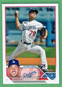 Tarjeta de novato Michael Grove 2023 Topps serie 1 #15 de los Dodgers RC QTY - Imagen 1 de 2
