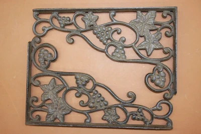 STONELEDGE INVESTMENTS 1-GRAPEVINE CORBELS,Shelf Brackets,Country Decor,Winery Bar Decor,Garden Decor