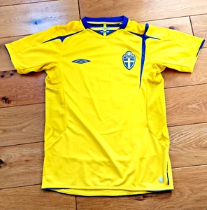 SWEDEN NATIONAL TEAM 2006/2008 HOME FOOTBALL #11 Larsson SIZE S ( Men's) - Picture 1 of 7