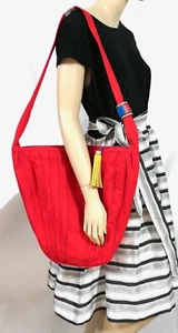 Unused 80s Large Red Cotton Canvas Shoulder Bag Fringe Pull - Picture 1 of 11