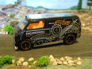Hot Wheels Custom '77 Dodge Van Engineering Dept - Picture 1 of 4