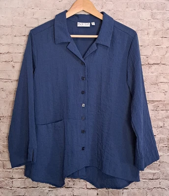 Habitat Clothes to Live In Button Up Back Top Small Blue Lagenlook - Image 1 of 4