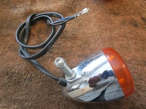 2009 Harley Davidson XL 883 XL883 1200 front turn signal and stem standoff - Bild 1 von 3