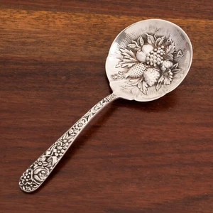 SUPERB S KIRK & SON CO STERLING SILVER BON BON, NUT SPOON REPOUSSE NO MONOGRAM - Picture 1 of 5
