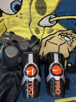 Nike T90 Protegga Shield III Soccer Shinguards W/ Detachable Ankle Sleeves L - Image 1 of 4