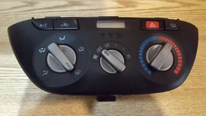 Toyota Rav 4 Mk II 5 DOOR A/C HEATER CONTROL WITH CLOCK & HAZARD 5500-42100 - Picture 1 of 1
