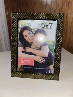 Marco de fotos de mesa Green Tree Gallery tono oro amarillo 5x7 nuevo brillo vintage Foto 1 de 4