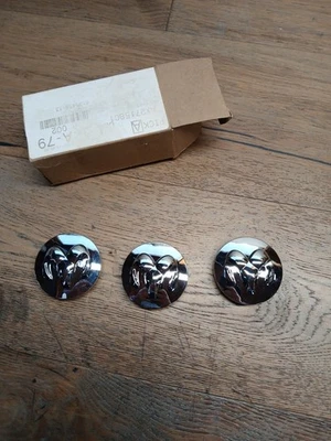 Dodge centercap 52013985AA Ram 1500, Journey, charger - Image 1 of 4