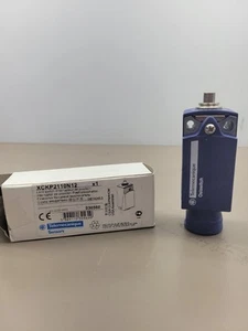 Telemecanique Limit Switch ZCP21 XCKP2110N12 - Picture 1 of 7