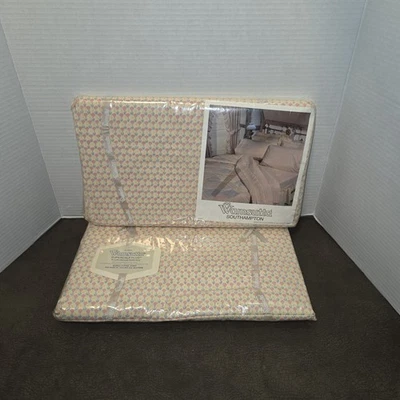 VTG New Old Stock Wamsutta Supercale+ Pink Queen Fitted/Flat Sheets - Image 1 of 4