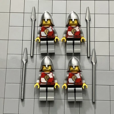 Lego Kingdoms - Lion Knight Quarters cas502 Lot Of 4 Minifigure F3 25 - Image 1 of 2