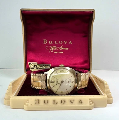 Vintage Swiss Bulova 10BC Mechanical 17 Jewel Gold Tone Men's Watch 34mm - Image 1 of 4