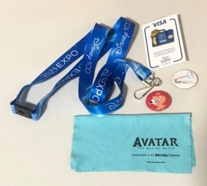 D23 2022 Cordón Objetivo Club de Fans Botones Avatar Paño de Microfibra Pin Visa - Imagen 1 de 1