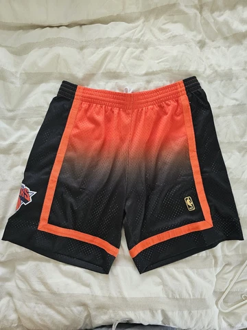 Mitchell & Ness New York Knicks Fadeaway Shorts 1996 Orange Black Mens XL HWC Cover
